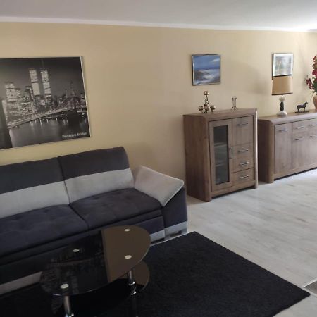 Dom Nad Jeziorem Strazym Zbiczno Extérieur photo