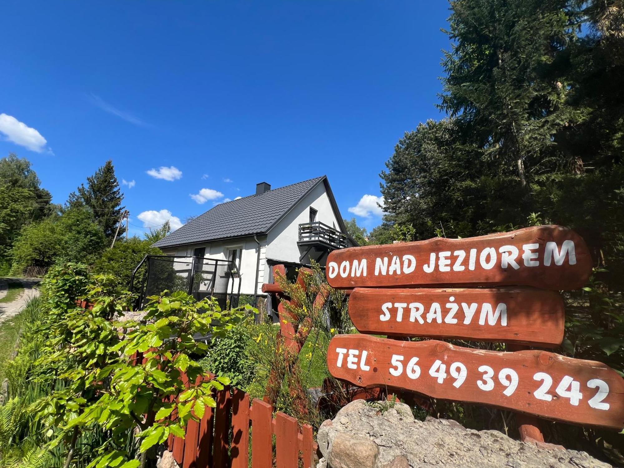 Dom Nad Jeziorem Strazym Zbiczno Extérieur photo